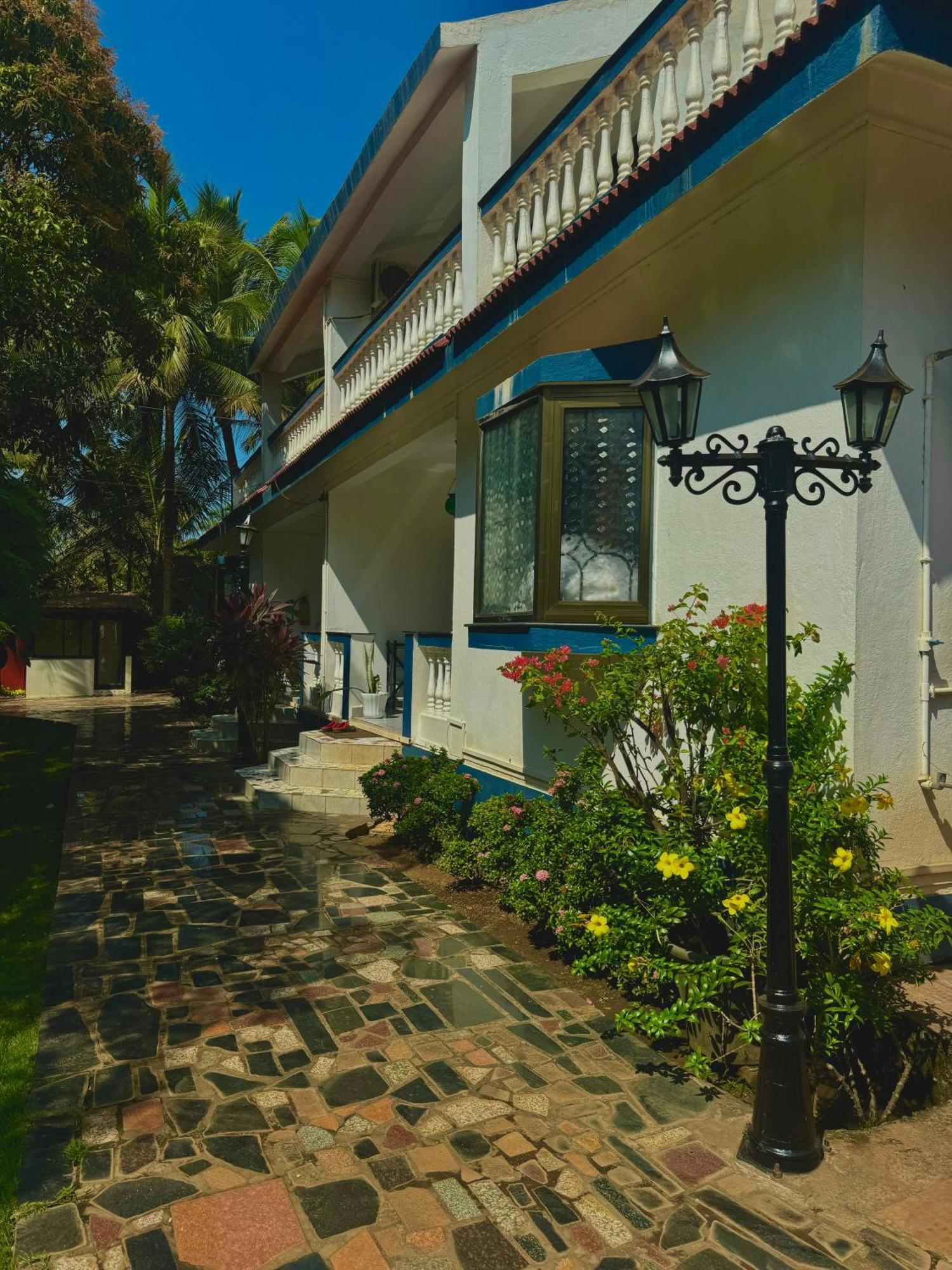 1Bhk Suites With Kitchen & Pool By Goaround Homes At Vagator Esterno foto